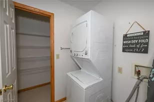 3117 Dorchester Ct, Akron, OH 44312 - Photo 27