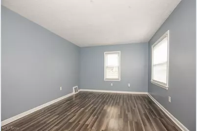 1258 Crestview Avenue, Akron, OH 44320 - Photo 5