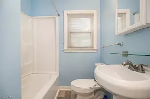 1258 Crestview Ave, Akron, OH 44320 - Photo 13