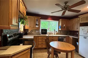 10187 Sperry Rd, Kirtland, OH 44094 - Photo 5