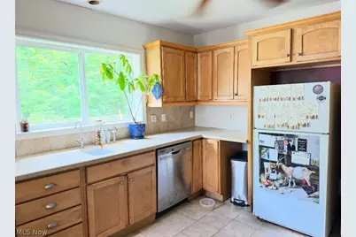 10187 Sperry Road, Kirtland, OH 44094 - Photo 7