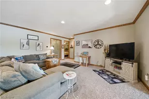 806 Rome Rock Creek Rd, Roaming Shores, OH 44085 - Photo 15