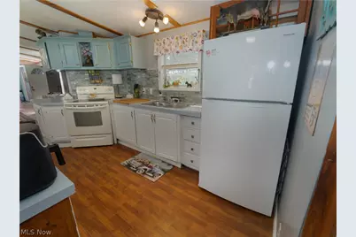 2163 Parkway Drive, Deerfield, OH 44411 - Photo 9