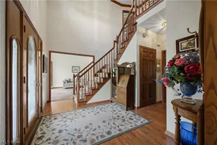 1846 Fairway Dr, Green, OH 44685 - Photo 5