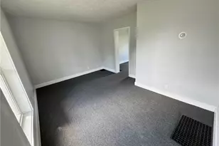 1217 Shriver Ave NE, Canton, OH 44705 - Photo 7