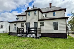 1217 Shriver Ave NE, Canton, OH 44705 - Photo 5