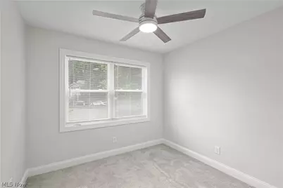 422 Abington Avenue, Zanesville, OH 43701 - Photo 11