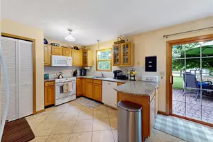 8260 Rachel Ln, North Ridgeville, OH 44039 - Photo 11