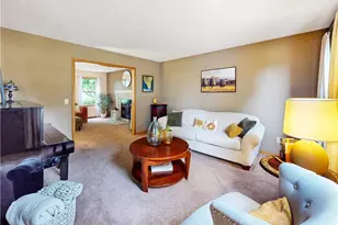 8260 Rachel Ln, North Ridgeville, OH 44039 - Photo 5