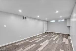 16911 Throckley Ave, Loveland, OH 44128 - Photo 19