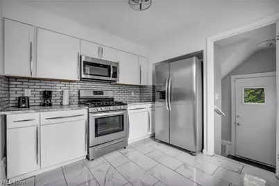 16911 Throckley Avenue, Loveland, OH 44128 - Photo 15