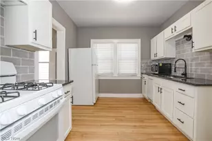 2075 Lewis Dr, Oakwood, OH 44107 - Photo 3