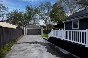 1439 W 52nd St, Loveland, OH 44102 - Photo 3