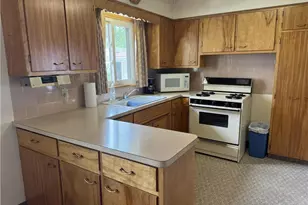 905 Carnegie Ave, Akron, OH 44314 - Photo 9