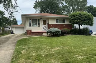 905 Carnegie Ave, Akron, OH 44314 - Photo 1