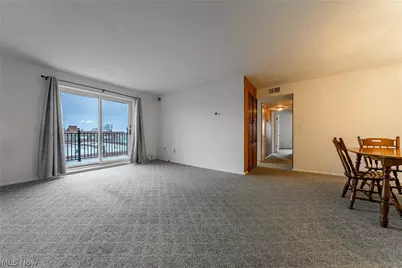 12029 Clifton Boulevard #505, Oakwood, OH 44107 - Photo 5