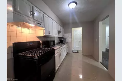 3502 Ivanhoe Drive, Kent, OH 44240 - Photo 3