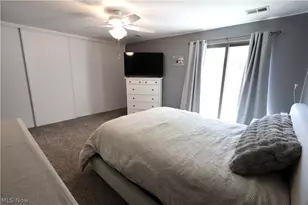 1115 Canyon View Rd, Sagamore Hills, OH 44067 - Photo 9