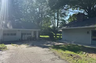 10970 Durkee Rd, Grafton, OH 44044 - Photo 9