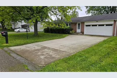 2010 38th Street NE, Canton, OH 44705 - Photo 1