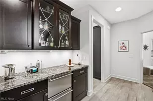 7230 Brighton Park Ct, Chagrin Falls, OH 44023 - Photo 13