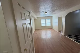 317 E 156th St, Loveland, OH 44110 - Photo 3