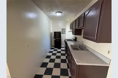 317 E 156th Street #4, Loveland, OH 44110 - Photo 5