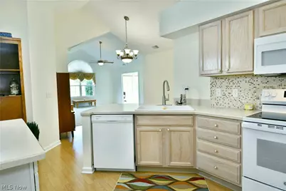 1103 Willow Brook Drive NE, Warren, OH 44483 - Photo 17