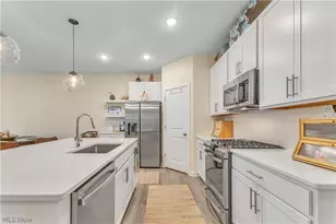 5940 Cape Hatteras, Vermilion, OH 44089 - Photo 9