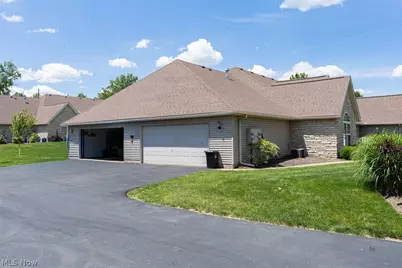 2617 Barnstone Avenue SW, Canton, OH 44706 - Photo 3