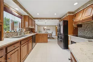 6118 Wiclif Street NE, Canton, OH 44721 - Photo 13