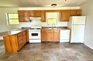 210 W Spring St, Marietta, OH 45750 - Photo 5