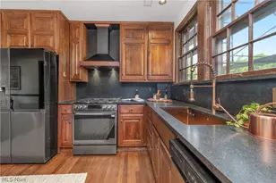 3002 Manchester Rd, Huber Heights, OH 44122 - Photo 9