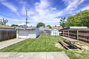 6214 Snow Rd, Parma, OH 44129 - Photo 7
