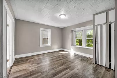 1282 Pondview Avenue, Akron, OH 44305 - Photo 23