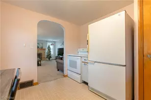 421 19th St NE, Massillon, OH 44646 - Photo 9