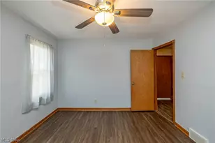 6136 N Canterbury Rd, Parma, OH 44129 - Photo 17