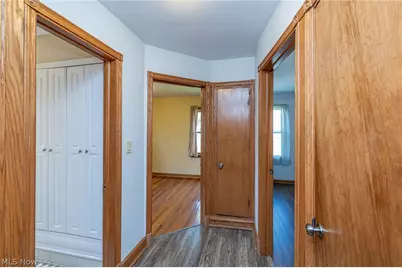 6136 N Canterbury Road, Parma, OH 44129 - Photo 11
