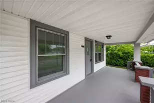 1722 Washington Ave, Lorain, OH 44052 - Photo 5