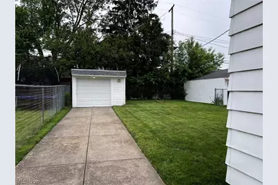 7618 Wooster Parkway, Parma, OH 44129 - Photo 15