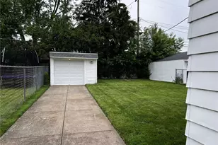 7618 Wooster Pkwy, Parma, OH 44129 - Photo 15