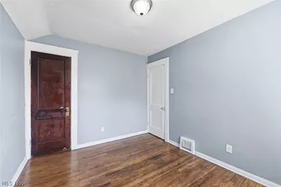8005 Vineyard Avenue, Loveland, OH 44105 - Photo 31
