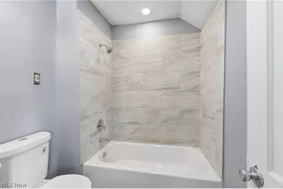 8005 Vineyard Avenue, Loveland, OH 44105 - Photo 29