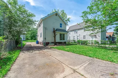 8005 Vineyard Avenue, Loveland, OH 44105 - Photo 9
