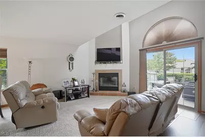 127 S Bayshore Drive, Columbiana, OH 44408 - Photo 13