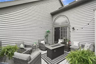 127 S Bayshore Dr, Columbiana, OH 44408 - Photo 33