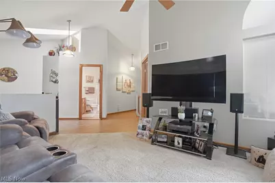 127 S Bayshore Drive, Columbiana, OH 44408 - Photo 17