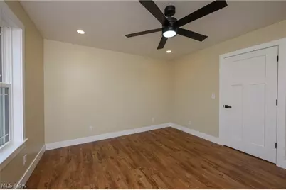 1545 Roanoke Avenue, Uhrichsville, OH 44683 - Photo 19