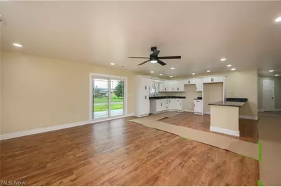 1545 Roanoke Avenue, Uhrichsville, OH 44683 - Photo 5