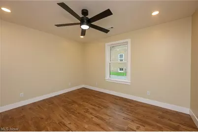 1545 Roanoke Avenue, Uhrichsville, OH 44683 - Photo 15